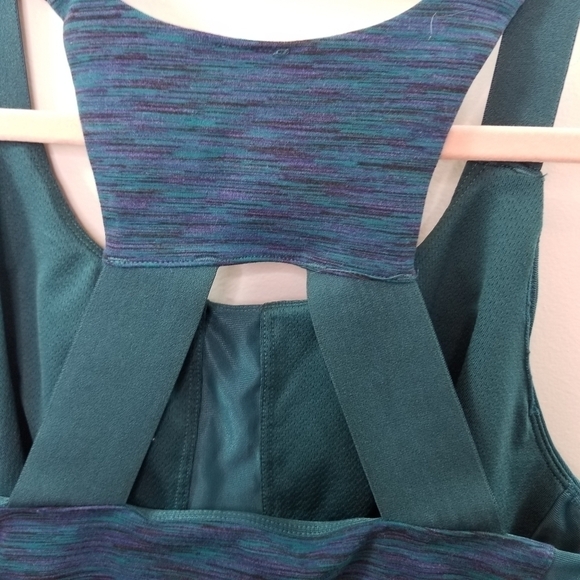 Alo space dye teal green built in bra tank top - Picture 5 of 7
